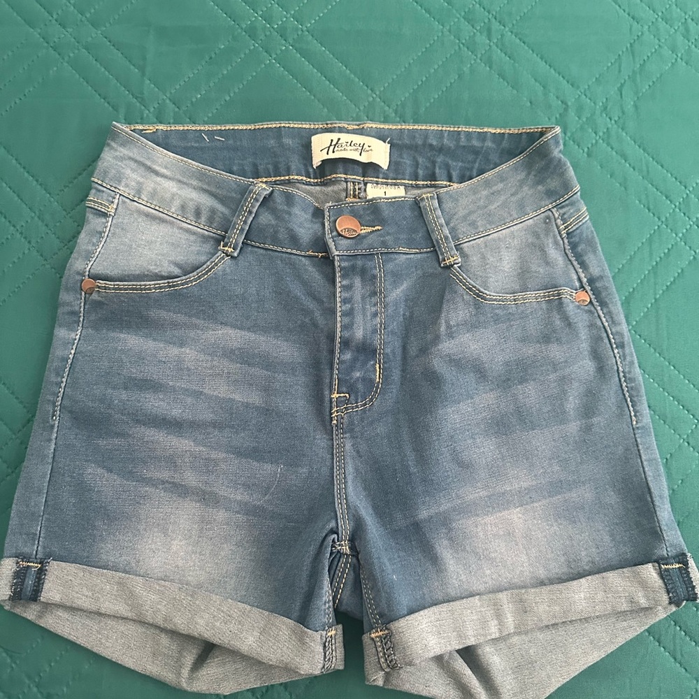 Classic Blue Denim Shorts with Cuffed Hems